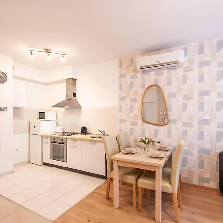 Very - Cozy - Ac Appartement